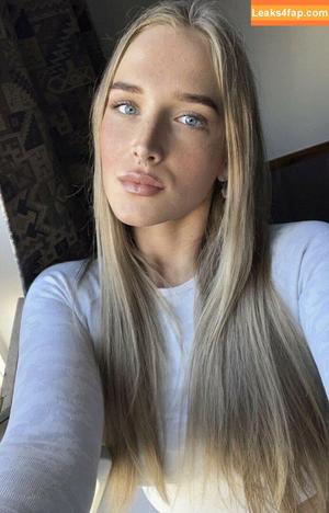 Nicolette Shea фото #0014