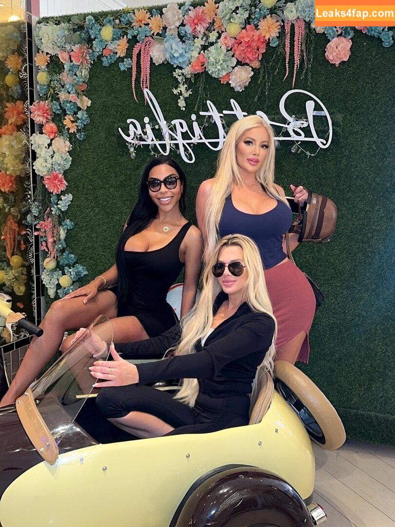 Nicolette Shea / Nicolette_Shea / nicolettesheasquad / nicoletti_shea leaked photo photo #1644