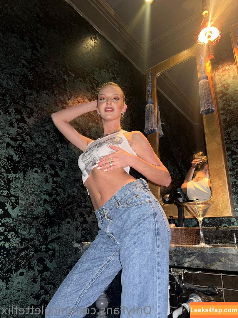 nicoletteflix /  leaked photo photo #0008