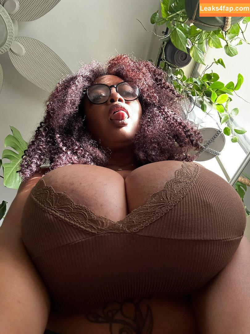 nikkydunesfree /  leaked photo photo #0023
