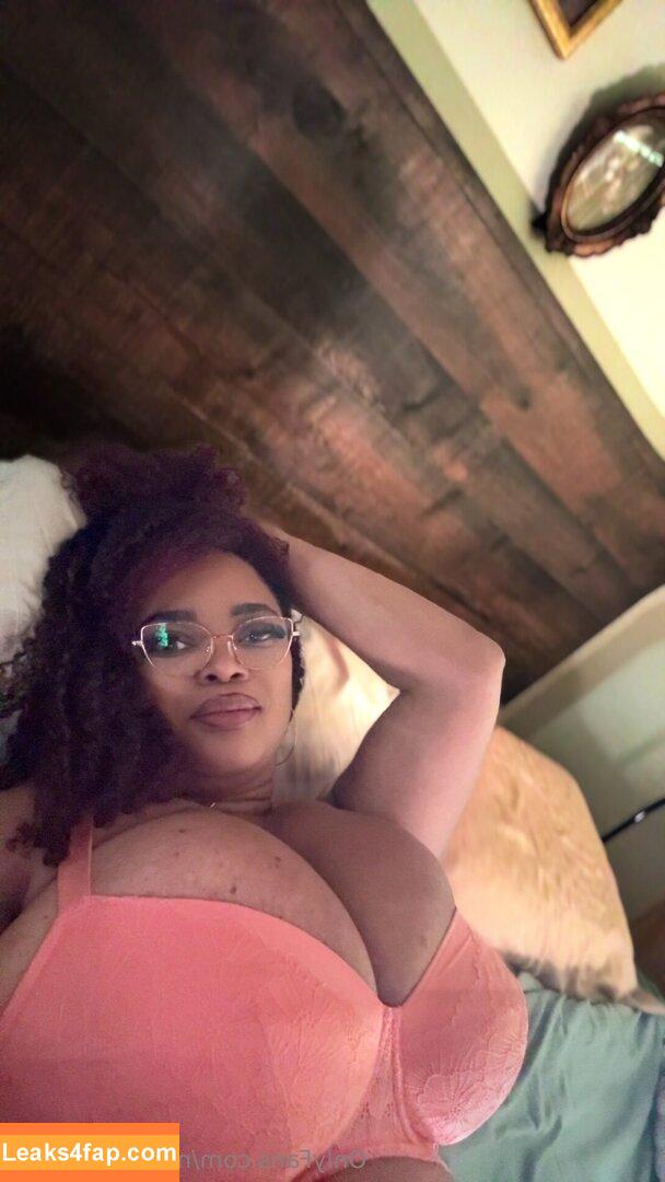 nikkydunesfree /  leaked photo photo #0032