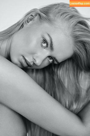 Nikoline Vibe photo #0021