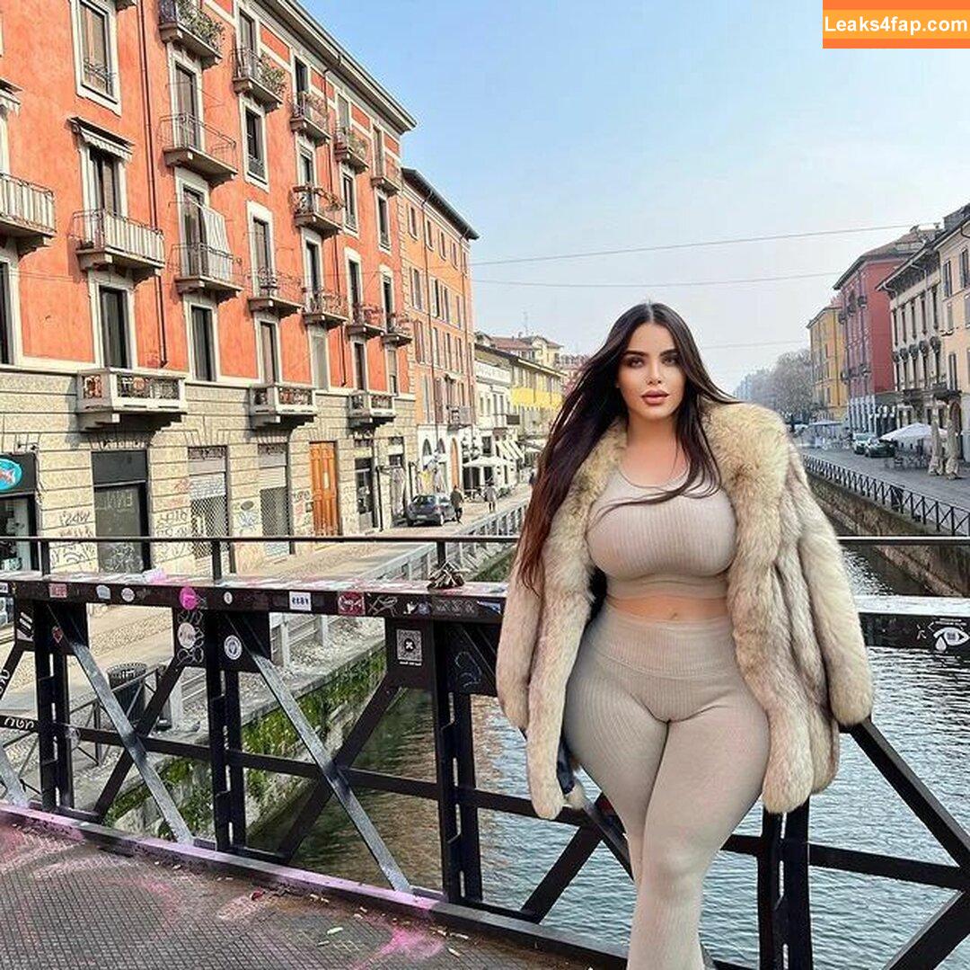 Noure Sahli / noure_sahli leaked photo photo #0031