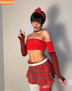 Numochiii photo #0095