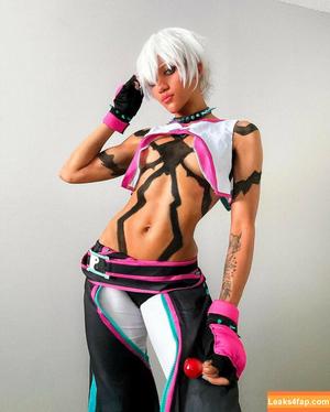 Numochiii photo #0098