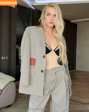 Olivia Blair photo #0001