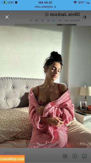 Olivia Jackson photo #0020