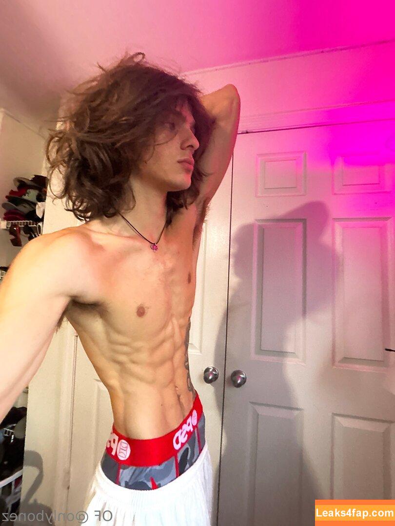 onlybonez / officialonlybones leaked photo photo #0025