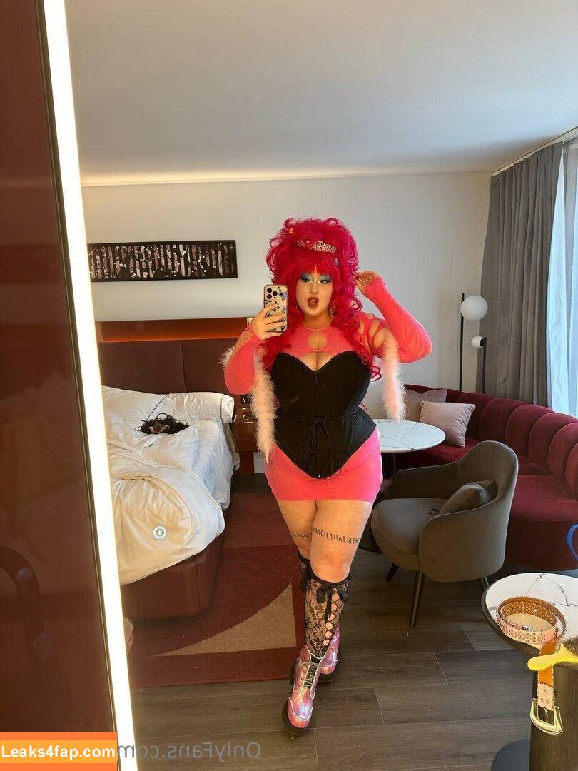 onlygwen /  leaked photo photo #0002