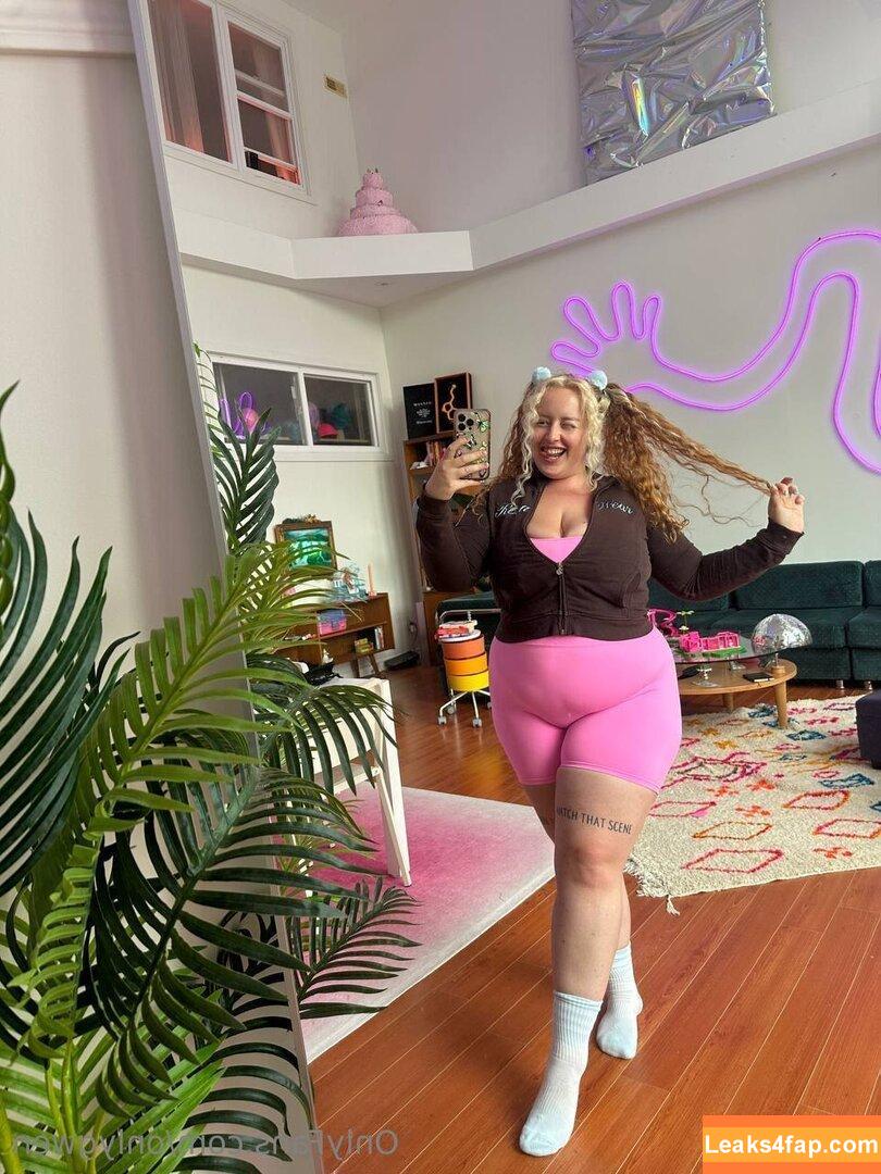 onlygwen /  leaked photo photo #0003