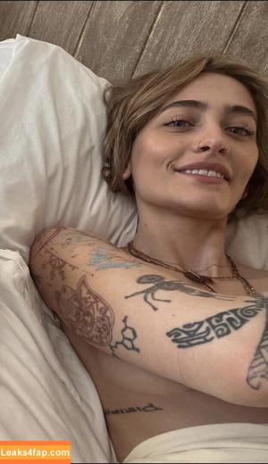 Paris Jackson photo #0029