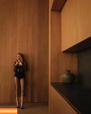 Paris Jackson photo #0037