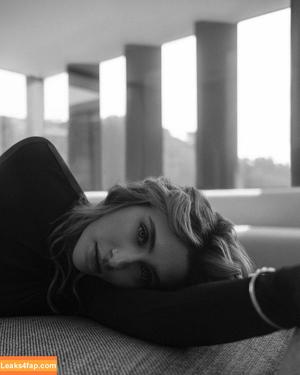 Paris Jackson photo #0038