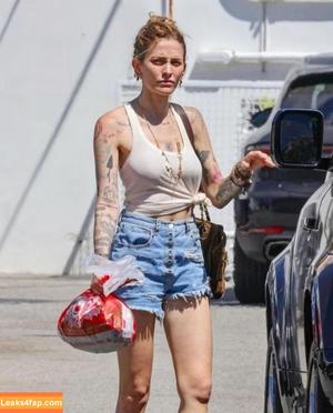 Paris Jackson photo #0047