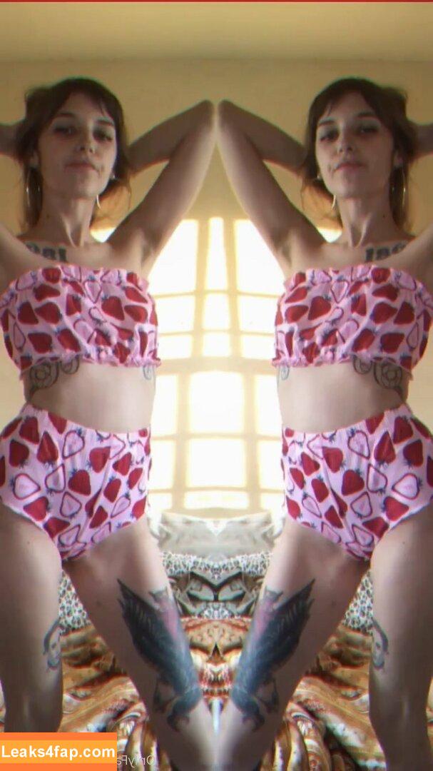parisbush / Paris / The666milf / prettygirlparis10 leaked photo photo #0015
