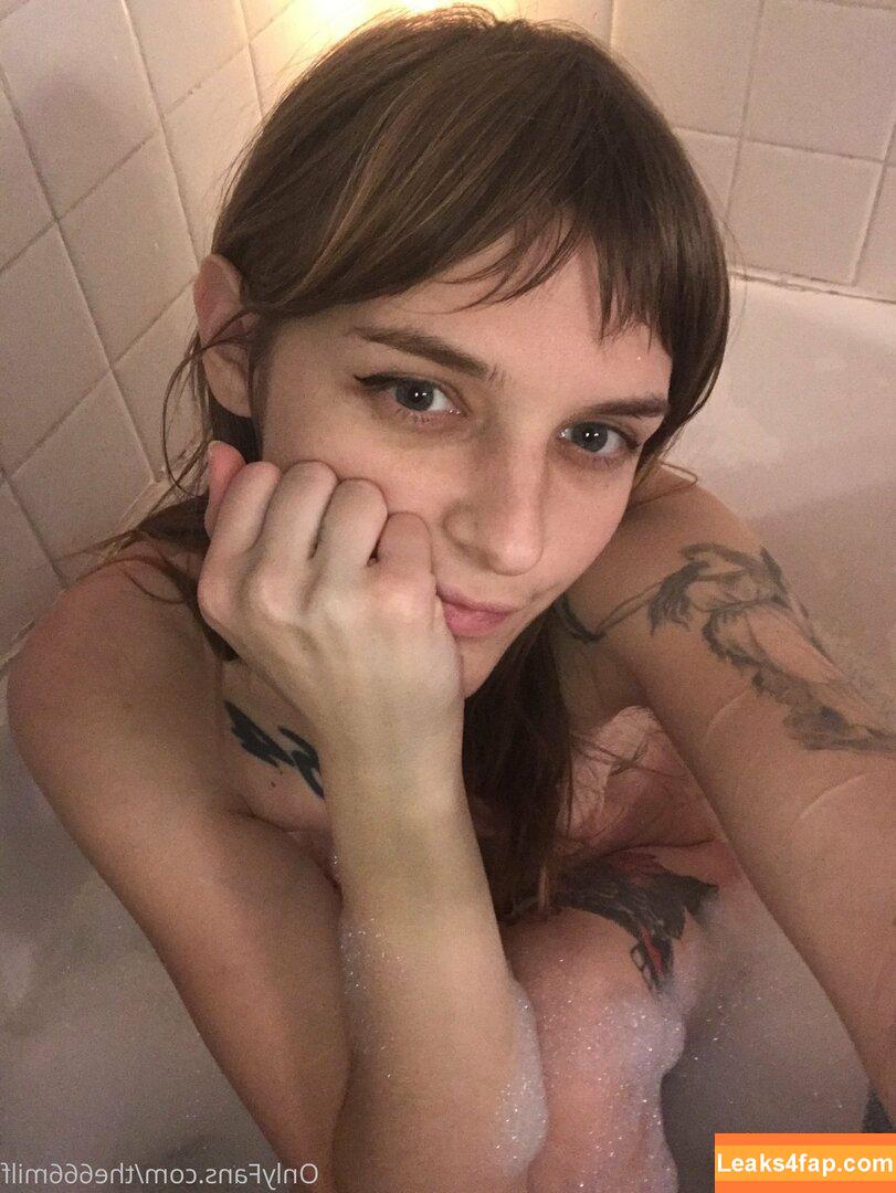 parisbush / Paris / The666milf / prettygirlparis10 слитое фото фото #0035