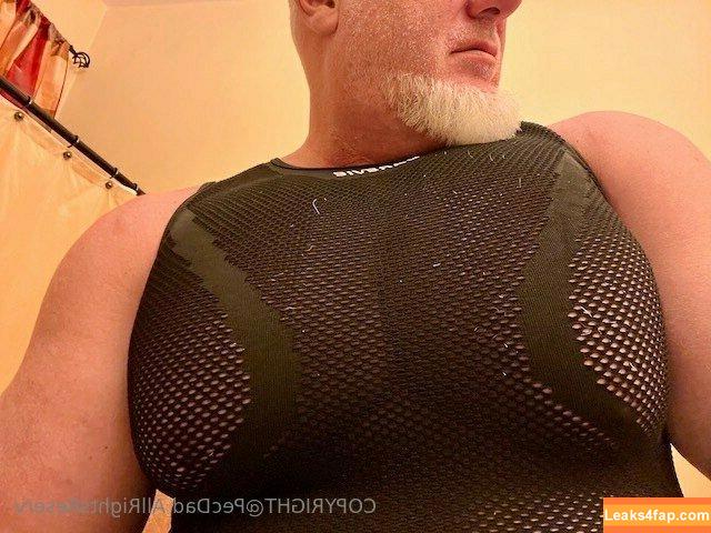 pecdad /  leaked photo photo #0017