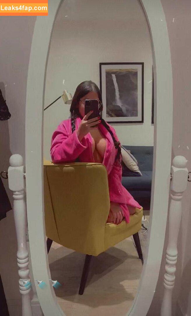 Peitudas /  leaked photo photo #0077