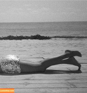 Penny Lane фото #0031