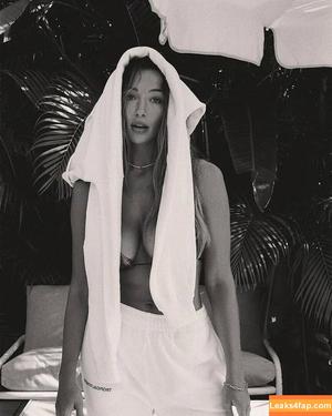 Penny Lane фото #0340