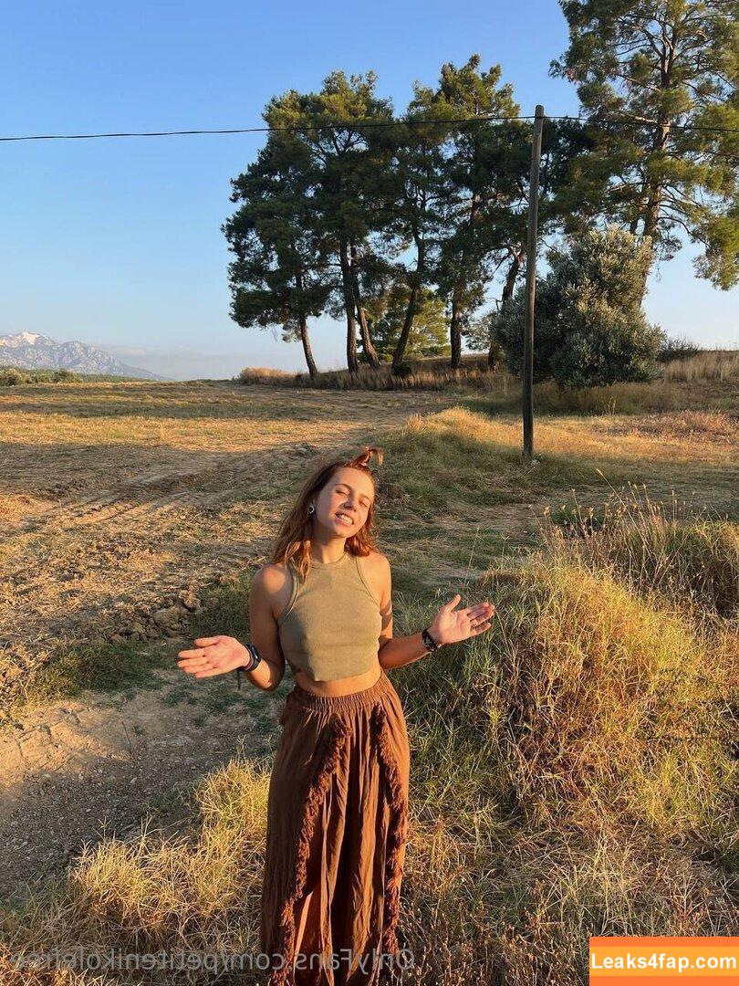 petitenikolefree / petitenikole leaked photo photo #0020
