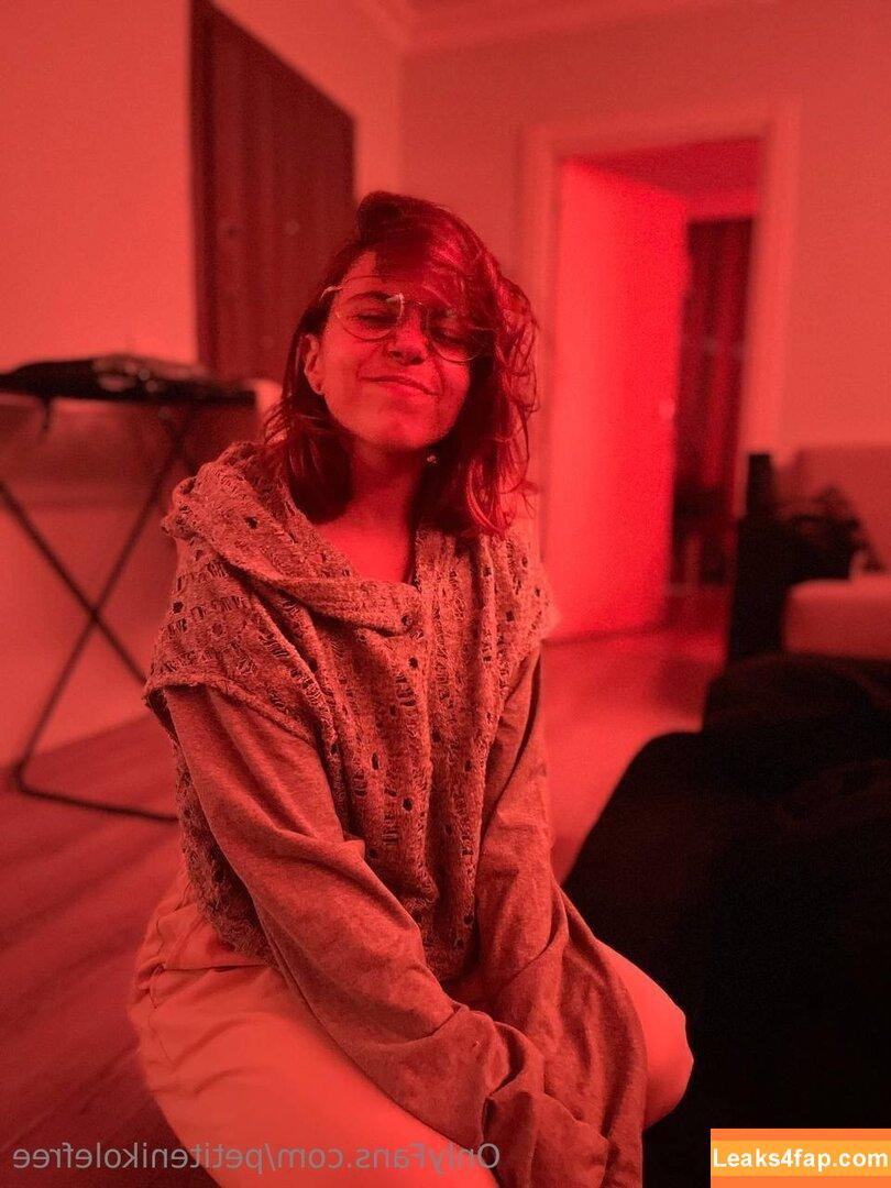 petitenikolefree / petitenikole leaked photo photo #0021