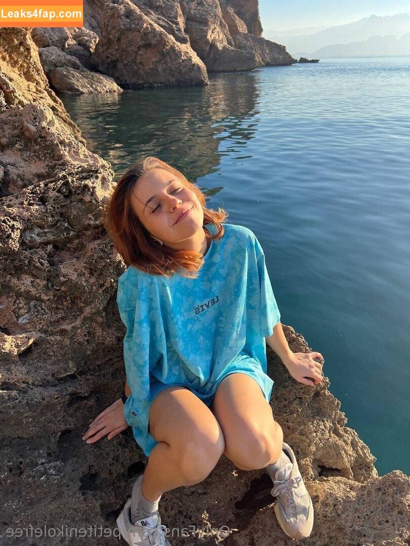 petitenikolefree / petitenikole leaked photo photo #0024