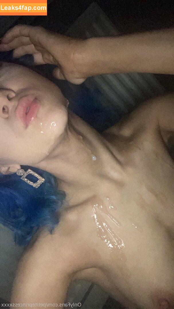 petiteprincessxxxx / soph leaked photo photo #0002