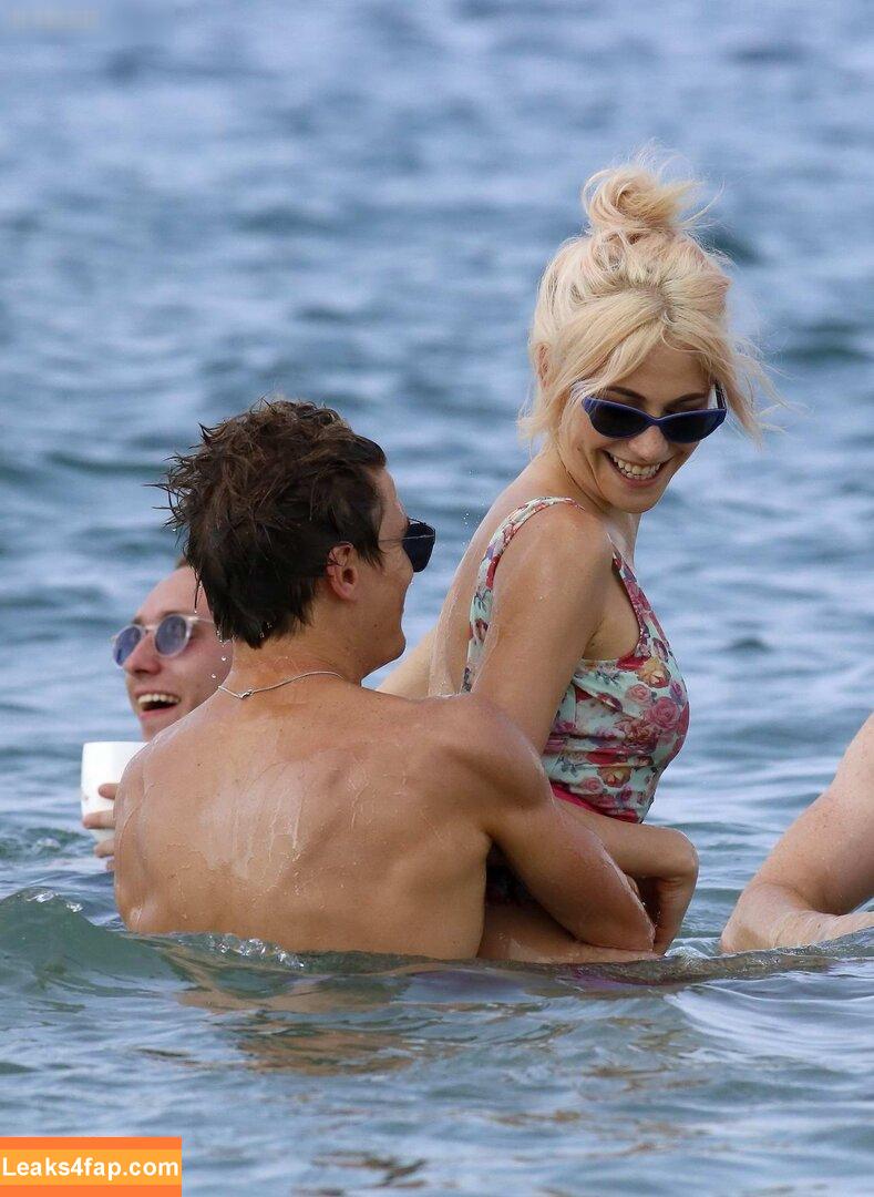 Pixie Lott / pixielott слитое фото фото #0360