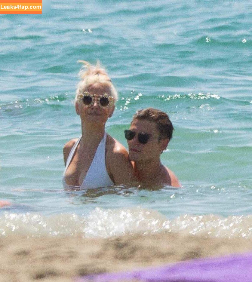 Pixie Lott / pixielott leaked photo photo #0367