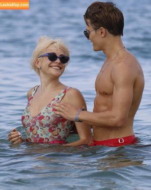 Pixie Lott photo #0364