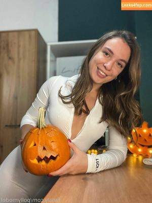 Polina Azarova photo #0043