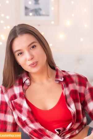 Polina Azarova photo #0156