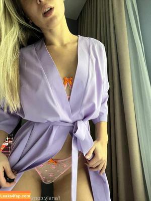 Polina Azarova photo #0301
