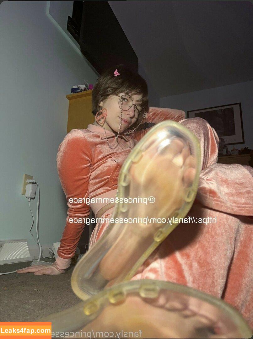 Princessemmagrace / emmamurabito / mightytinyginger leaked photo photo #0009