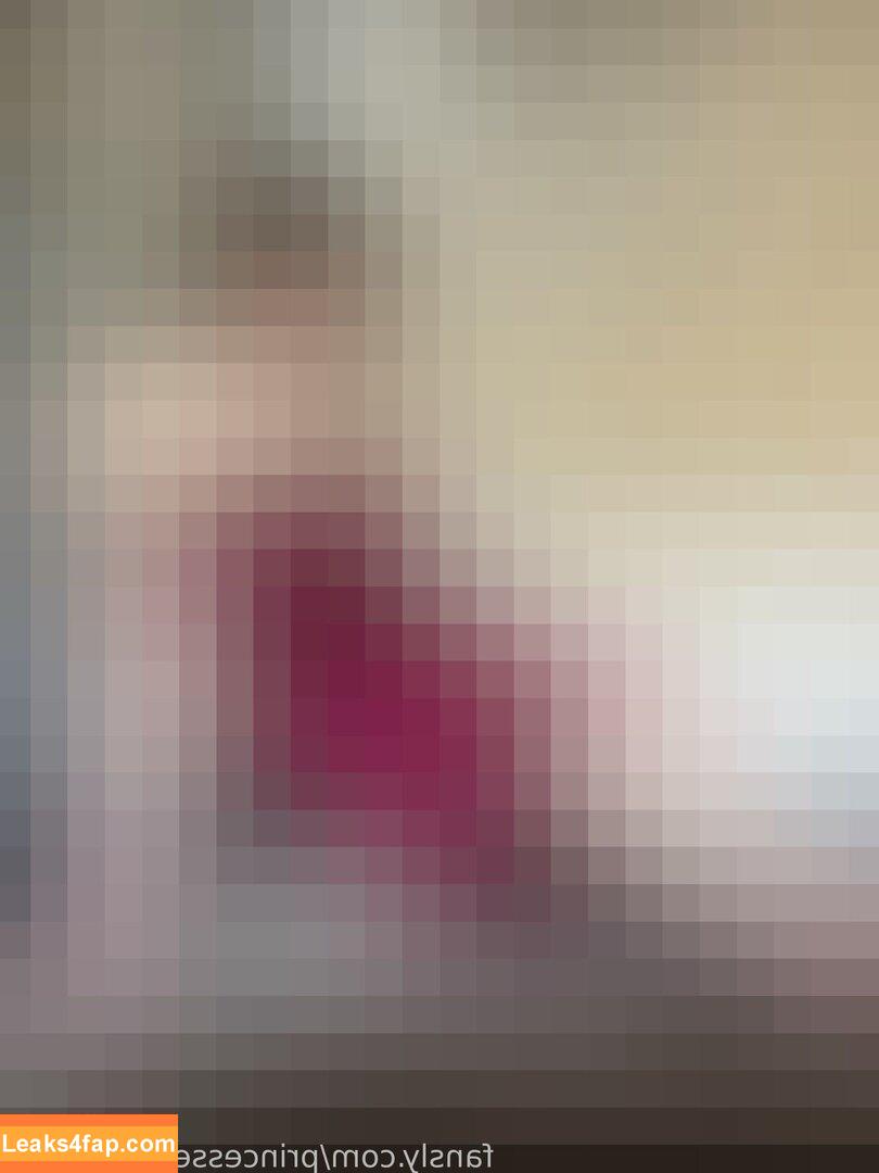 Princessemmagrace / emmamurabito / mightytinyginger leaked photo photo #0246