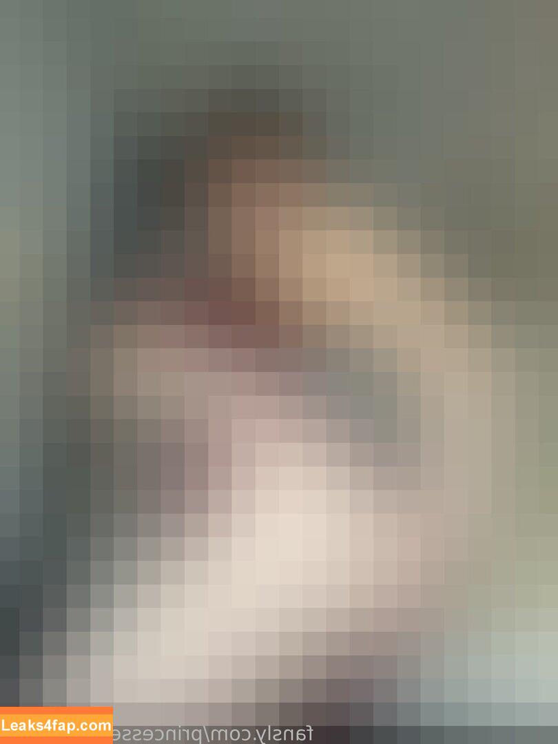 Princessemmagrace / emmamurabito / mightytinyginger leaked photo photo #0251