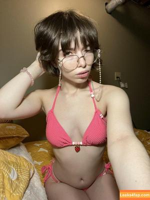 Princessemmagrace photo #0031