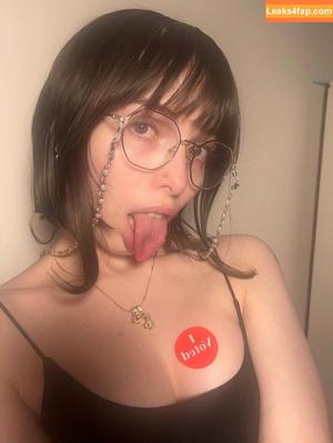 Princessemmagrace photo #0372