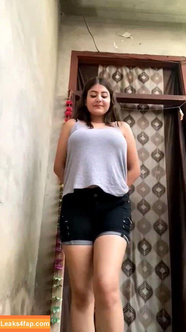 Priya Maggo / priya.maggo.1 leaked photo photo #0022