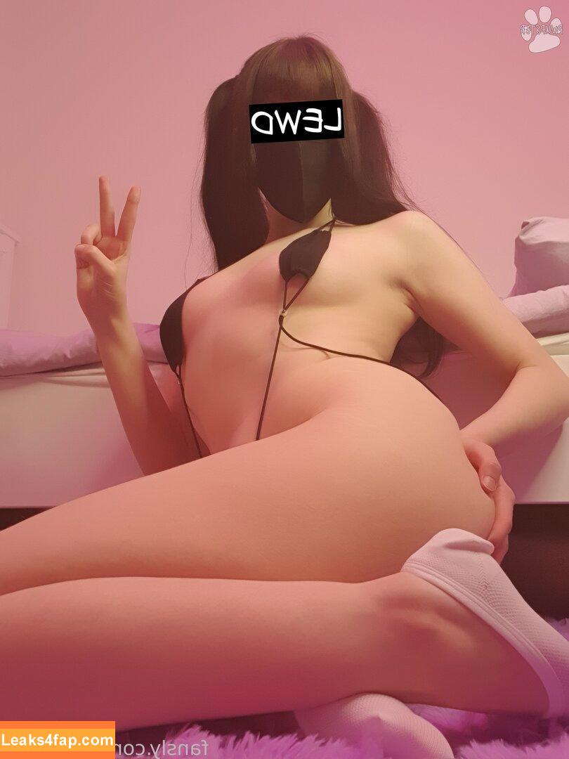 pwupster / pooter_ leaked photo photo #0016