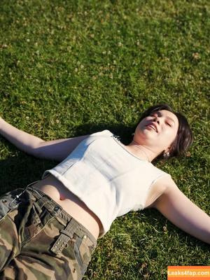 QuarterJade фото #0260