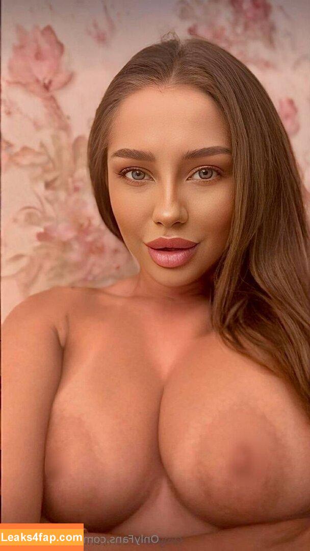 queen_charly /  leaked photo photo #0219