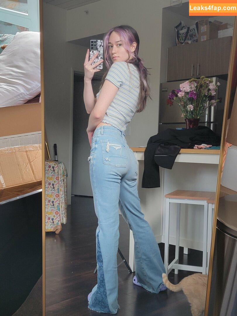 QueenTofu / Queen Tofu Games / Tofu_games / babytofu / https: leaked photo photo #0077