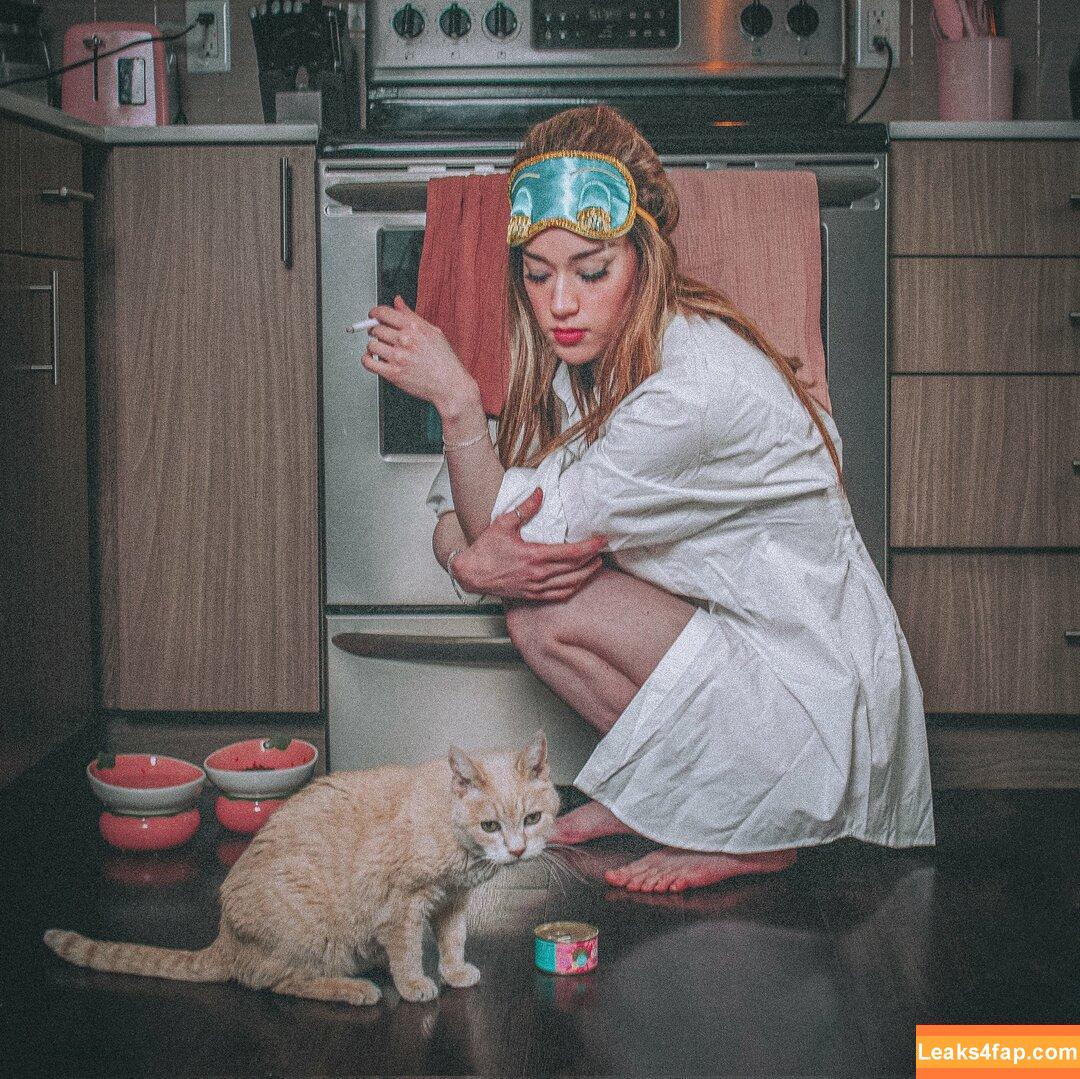 QueenTofu / Queen Tofu Games / Tofu_games / babytofu / https: leaked photo photo #0277