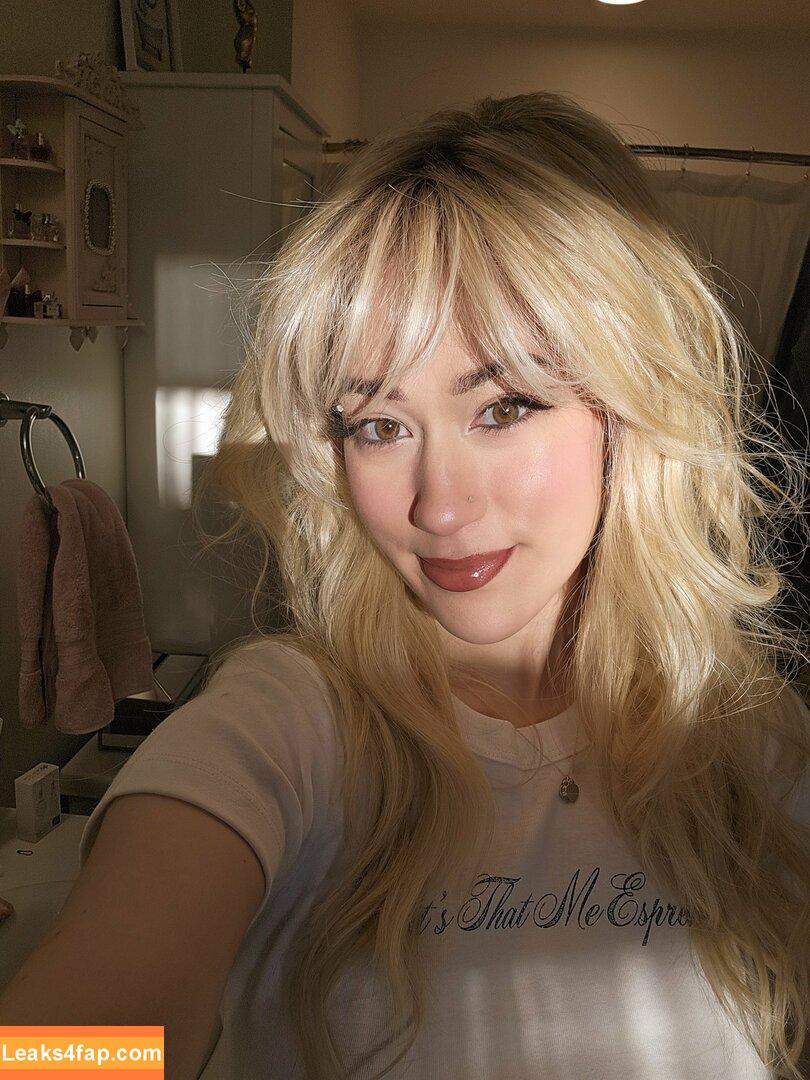 QueenTofu / Queen Tofu Games / Tofu_games / babytofu / https: leaked photo photo #0517