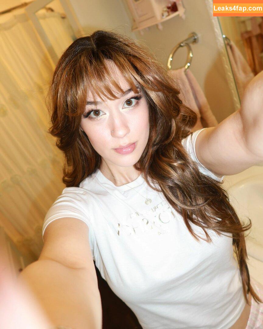 QueenTofu / Queen Tofu Games / Tofu_games / babytofu / https: leaked photo photo #0530