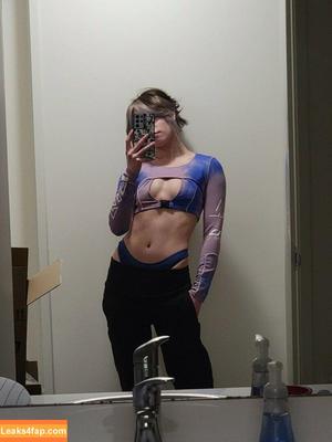 QueenTofu photo #0007