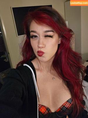 QueenTofu photo #0152
