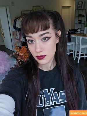 QueenTofu photo #0315